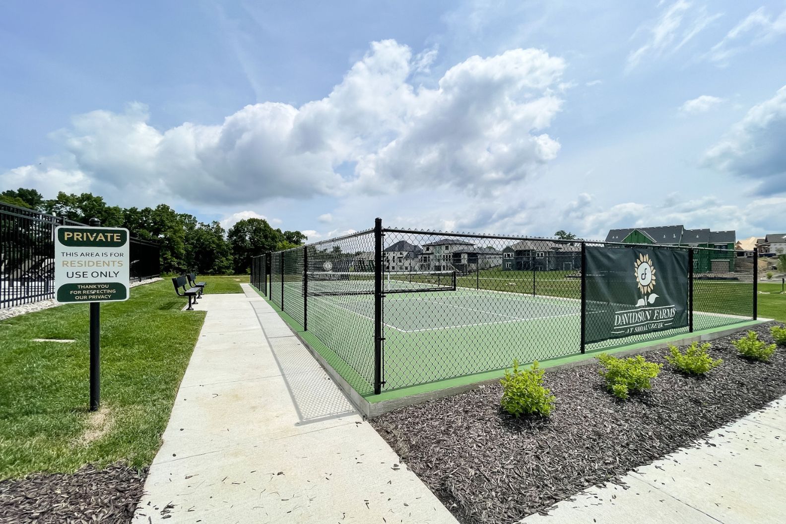 Hearthside Homes Of Kansas City - Davidson Farms At Shoal Creek Tennis Court